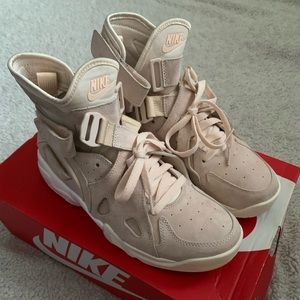 Nike Air Unlimited - Barely Orange